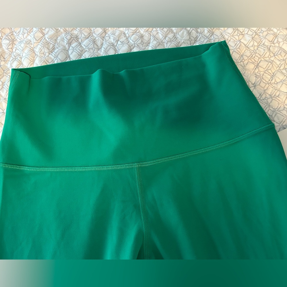 lululemon Kelly Green Align High-Rise Leggings 25” (NWT) - Picture 9 of 9